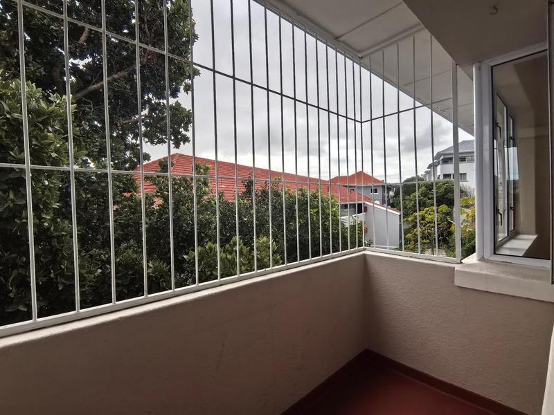 2 Bedroom Property for Sale in Vredehoek Western Cape